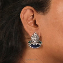 Load image into Gallery viewer, Aarti Earrings
