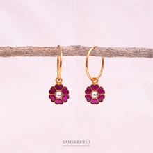 Load image into Gallery viewer, Jahnavi Earrings
