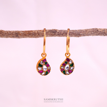 Load image into Gallery viewer, Jahna Earrings
