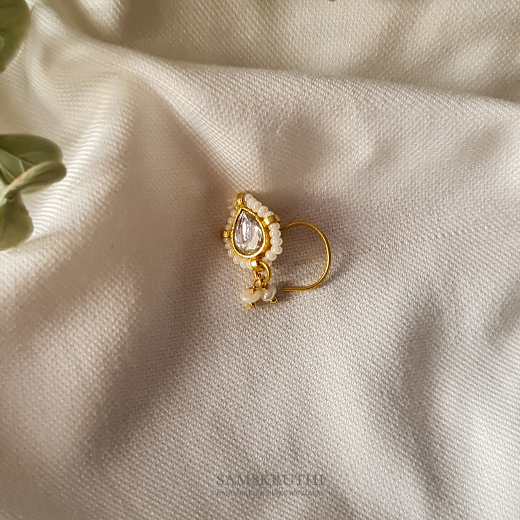 Ria Nose Pin - white