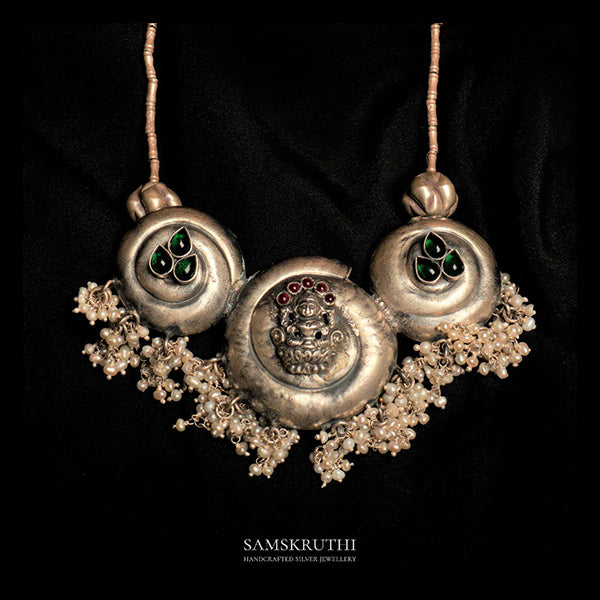 Lakshmi shankam necklace