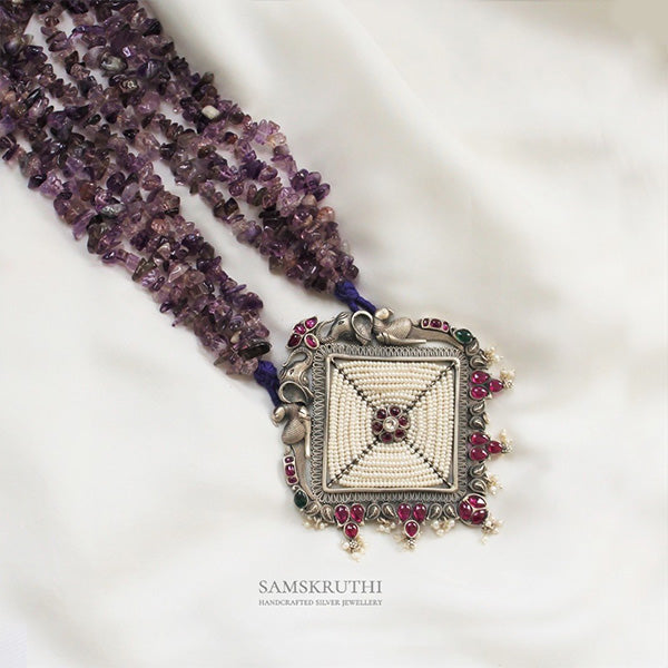 Riya Necklace