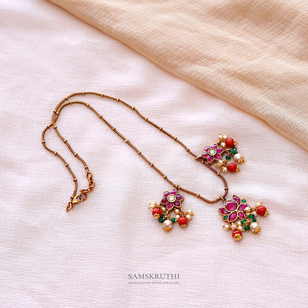 Sanvi Necklace
