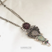Load image into Gallery viewer, Myra Necklace
