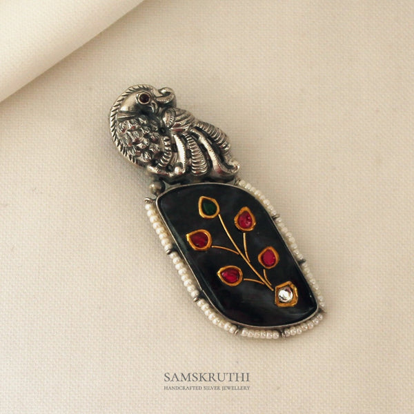Iha Pendant