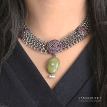 Load image into Gallery viewer, Viha Necklace
