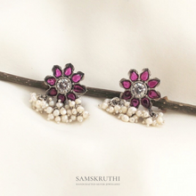 Load image into Gallery viewer, Kempu Flower Stud
