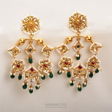 Load image into Gallery viewer, Mihika Earrings
