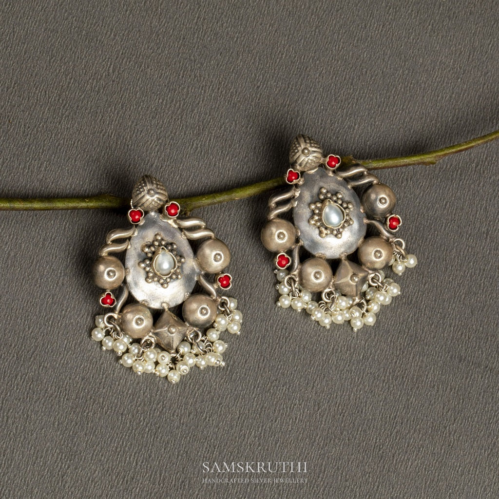 Vithika Earrings