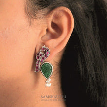 Load image into Gallery viewer, Mahi Earrings
