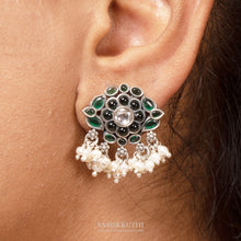 Load image into Gallery viewer, Daksha Earrings
