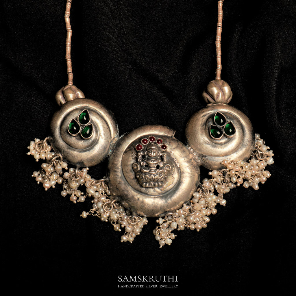 Lakshmi shankam necklace