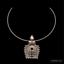Load image into Gallery viewer, Natyam pendant with hasli

