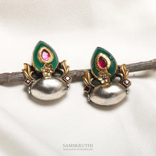 Load image into Gallery viewer, Mishti Earrings
