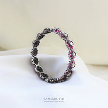 Load image into Gallery viewer, Ishya Bangle
