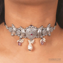 Load image into Gallery viewer, Nidi Choker

