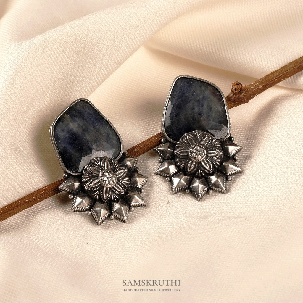 Prisha Earrings