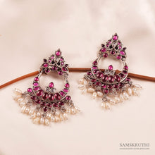 Load image into Gallery viewer, Vedha Earrings
