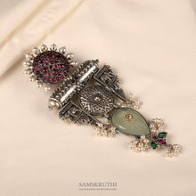 Load image into Gallery viewer, Myra Necklace
