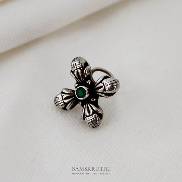 Square Flower Nose Pin